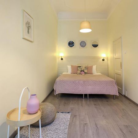 Ozone Private Rooms Budapesta Exterior foto