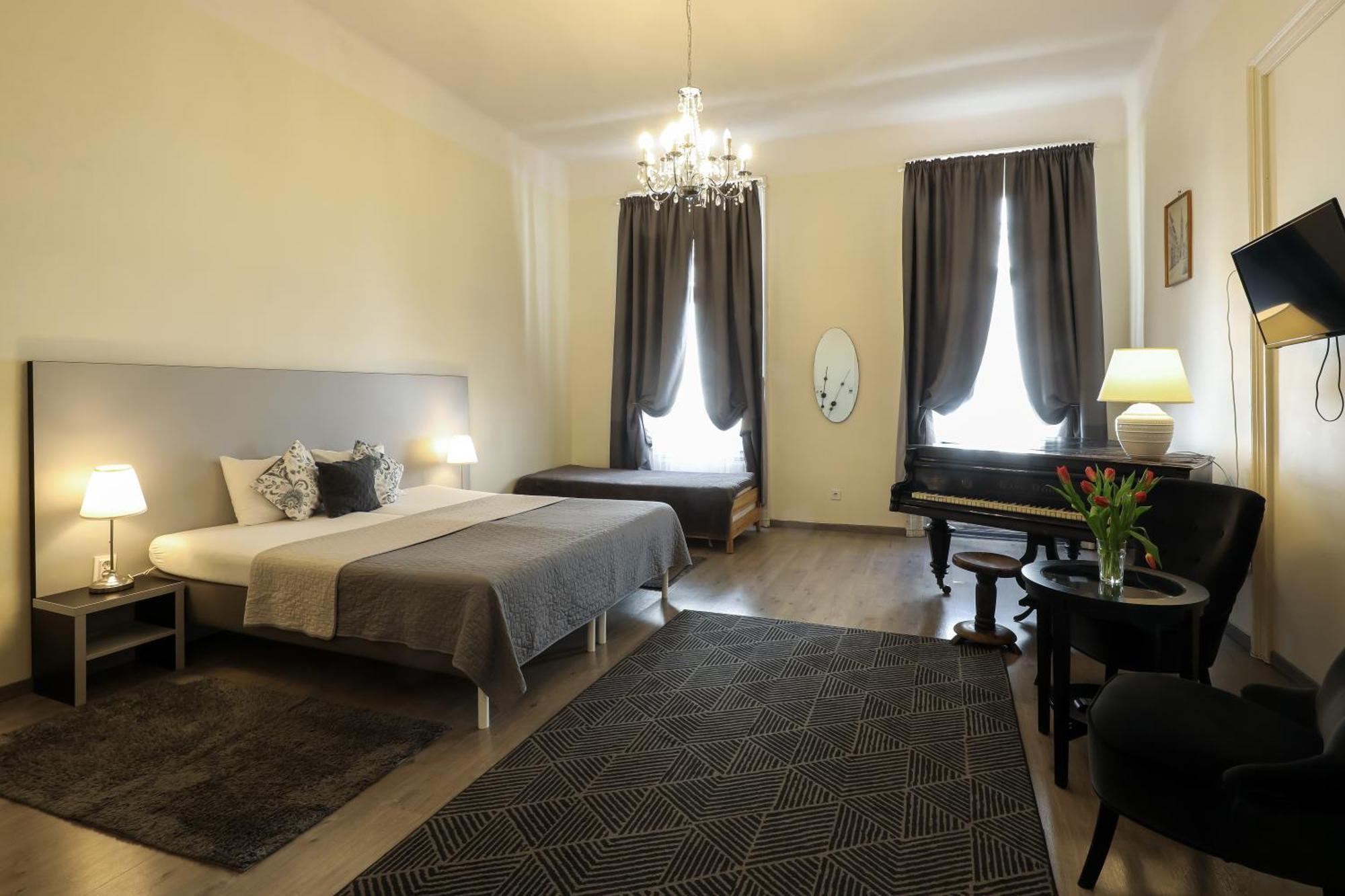 Ozone Private Rooms Budapesta Exterior foto