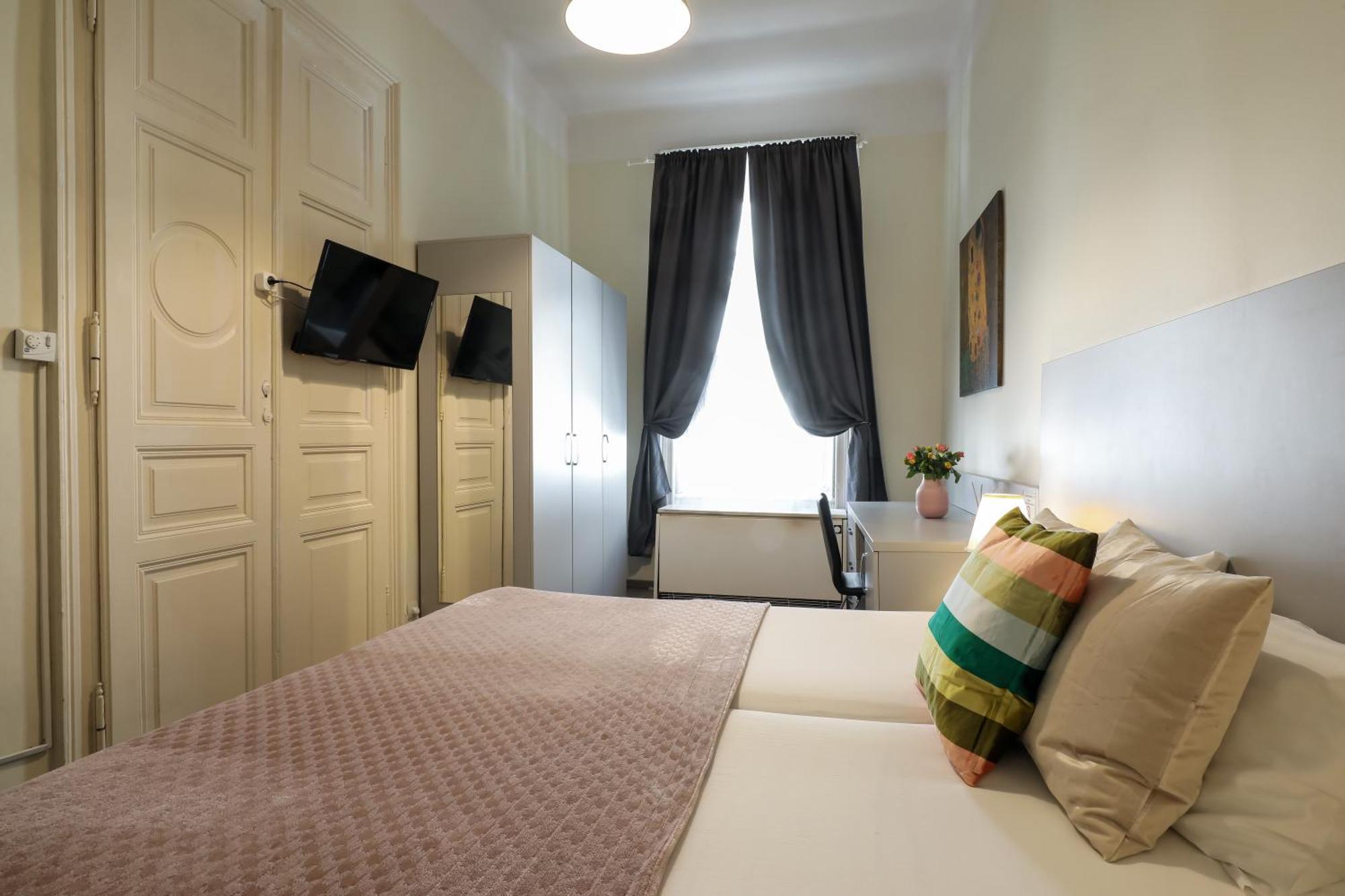 Ozone Private Rooms Budapesta Exterior foto