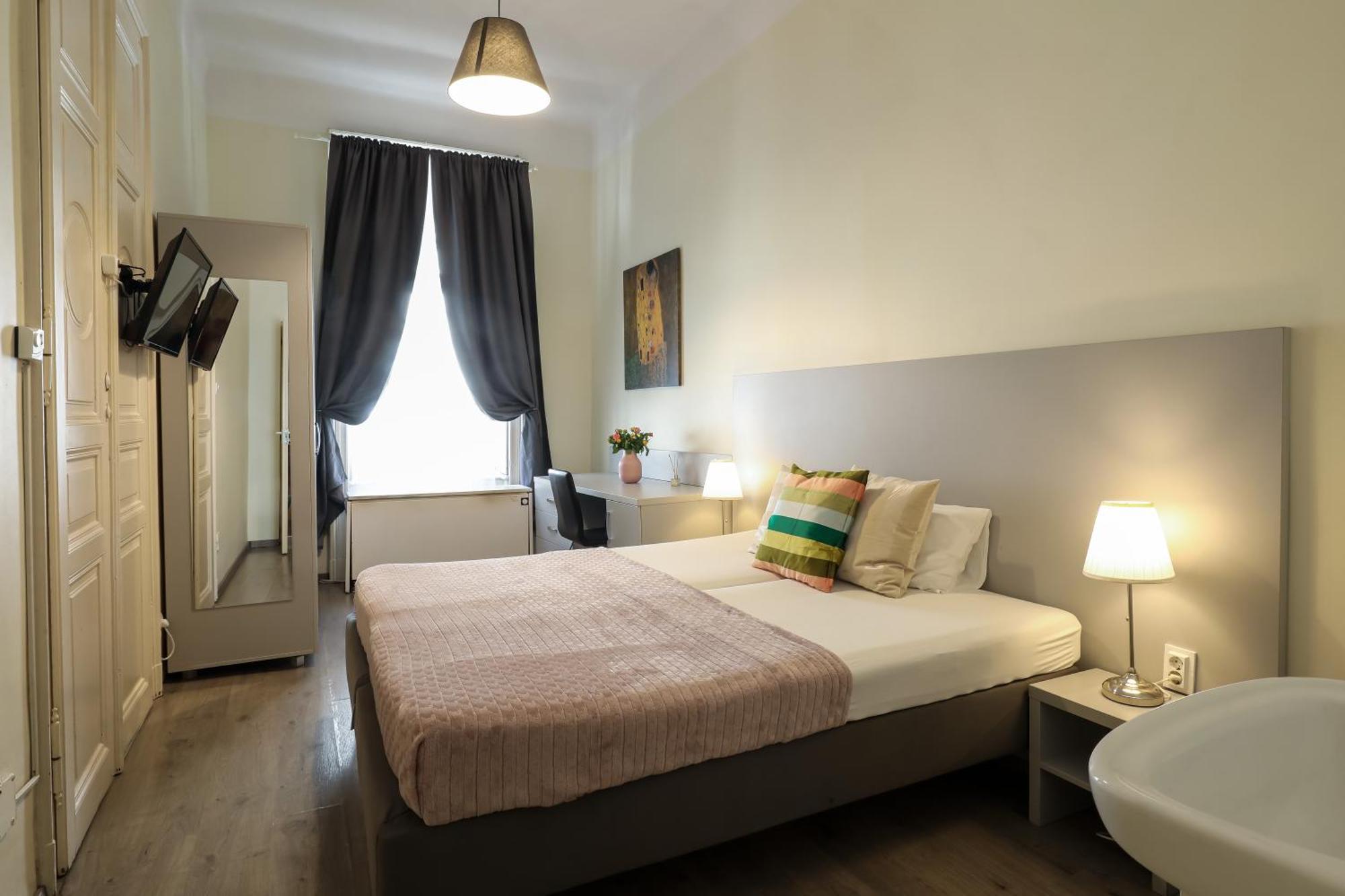 Ozone Private Rooms Budapesta Exterior foto