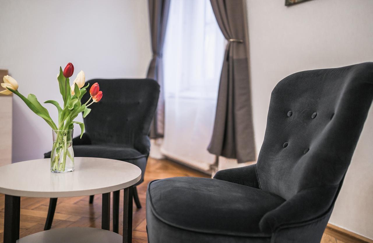 Ozone Private Rooms Budapesta Exterior foto